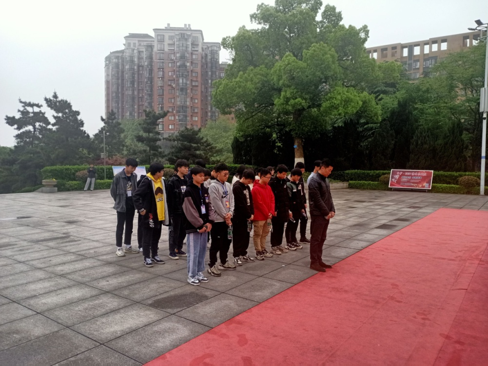 学习英烈事迹 传承红色基因